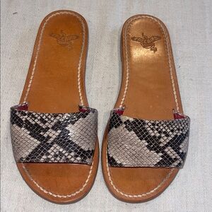 Freebird By Steven Golden Slide Sandals Women's Size 7 Flip Flops Snake Print